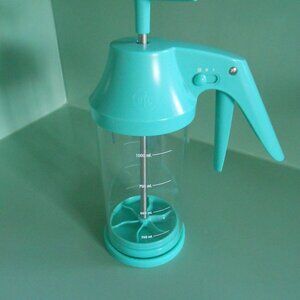 Pampered Chef BATTER MIXER & DISPENSER #100082 New Condition